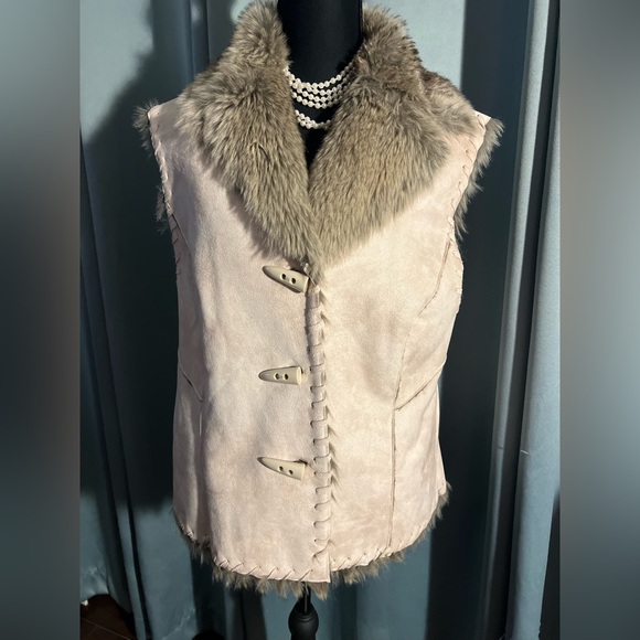 Scully Jackets & Blazers - Skully Cream Tan Faux Shearling Vest with Fur Collar M